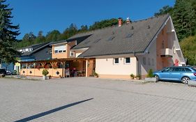 Hisa Izabela